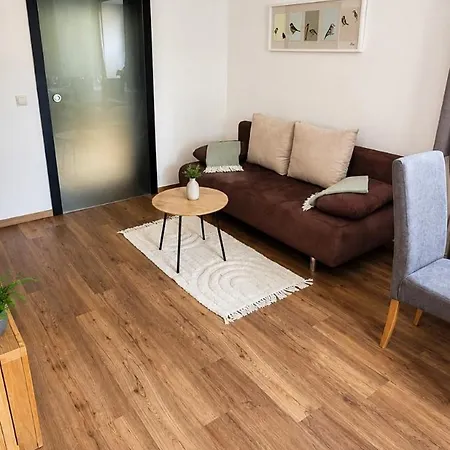Zwischen Zwei Seen Apartment *